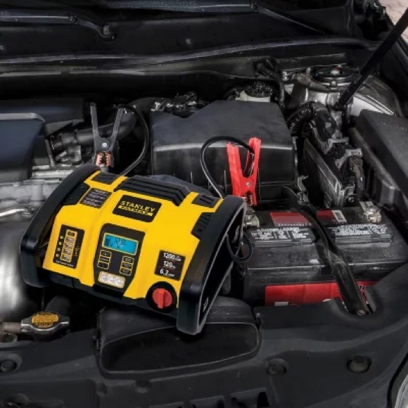 Stanley Fatmax Professional Power Station with 120 PSI Air Compressor - Picture 5 of 9